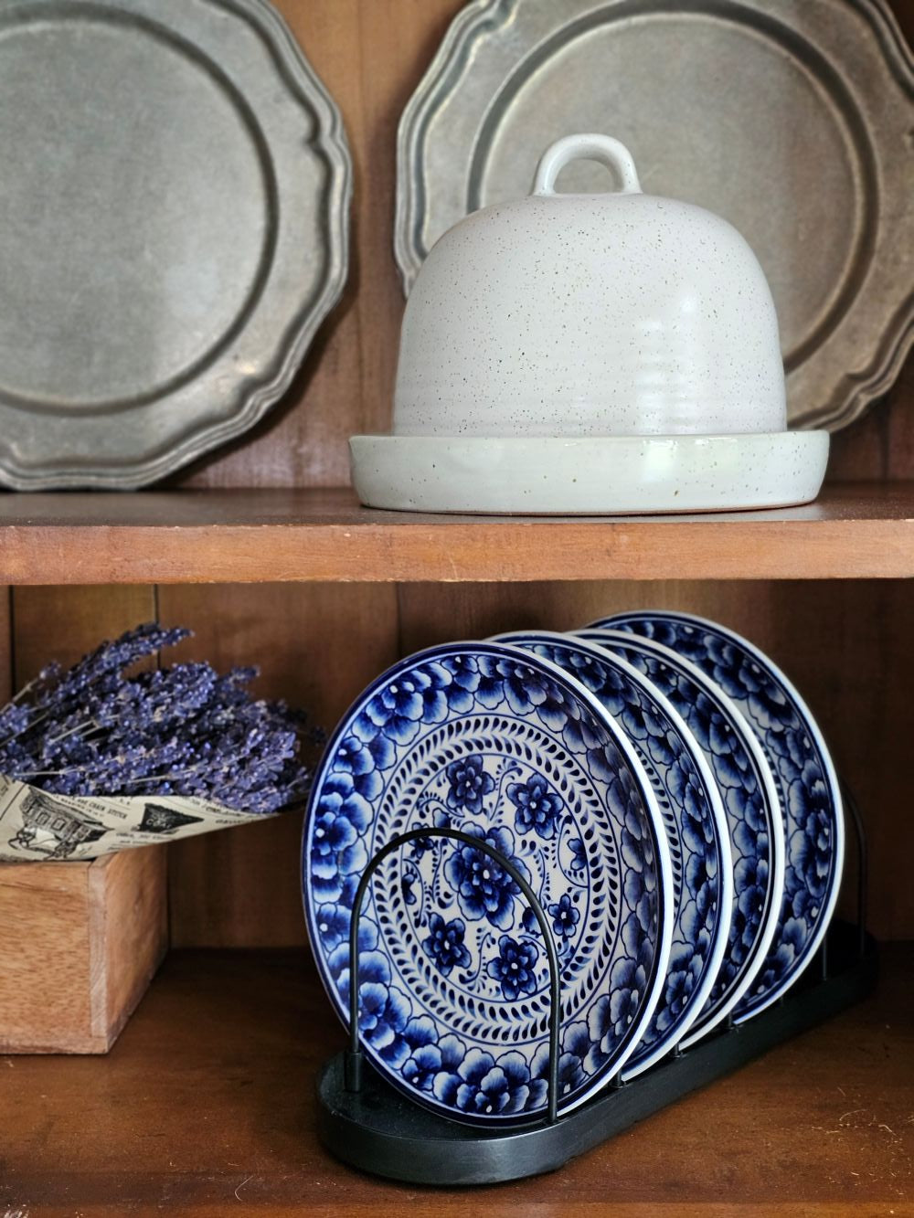 Vintage Style Wire Plate Rack