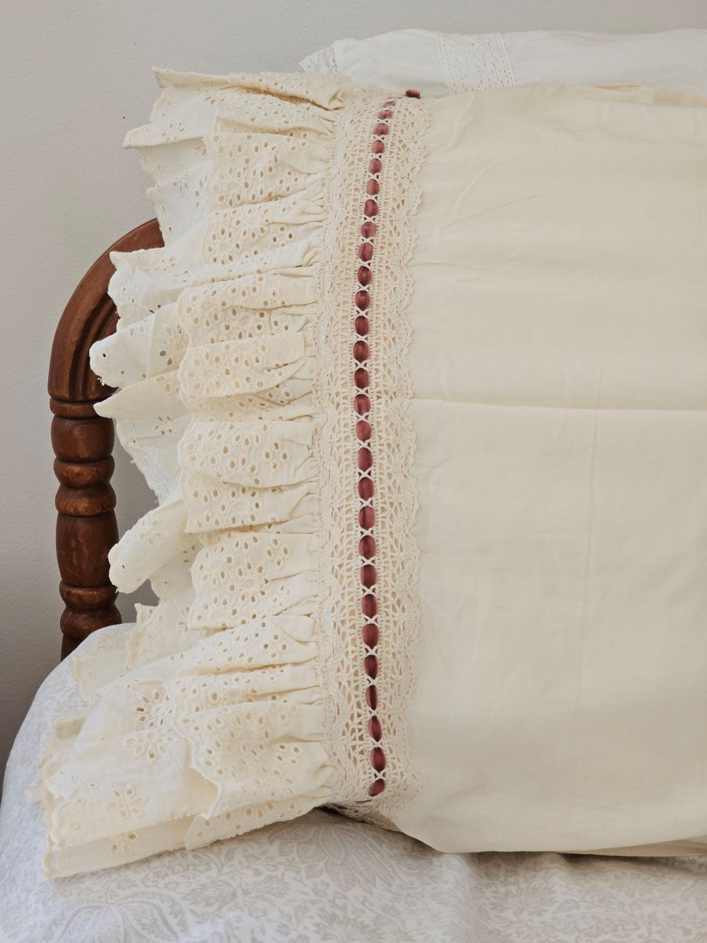 Eyelet Ruffles with Rose Velvet Ribbon Pillowcase, Set of 2
