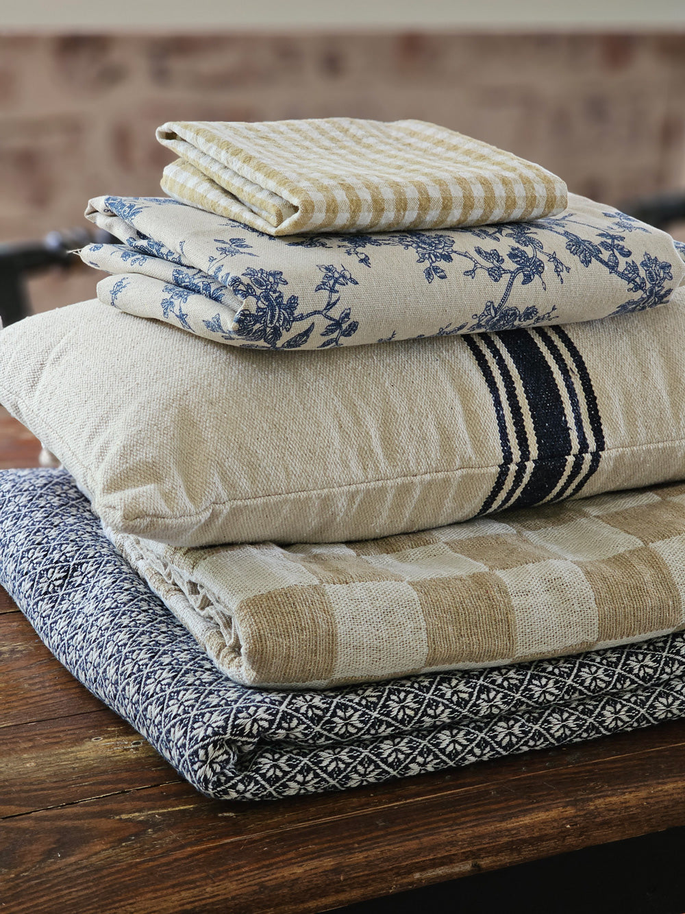 Welsh Inspired Throw Blanket, Navy