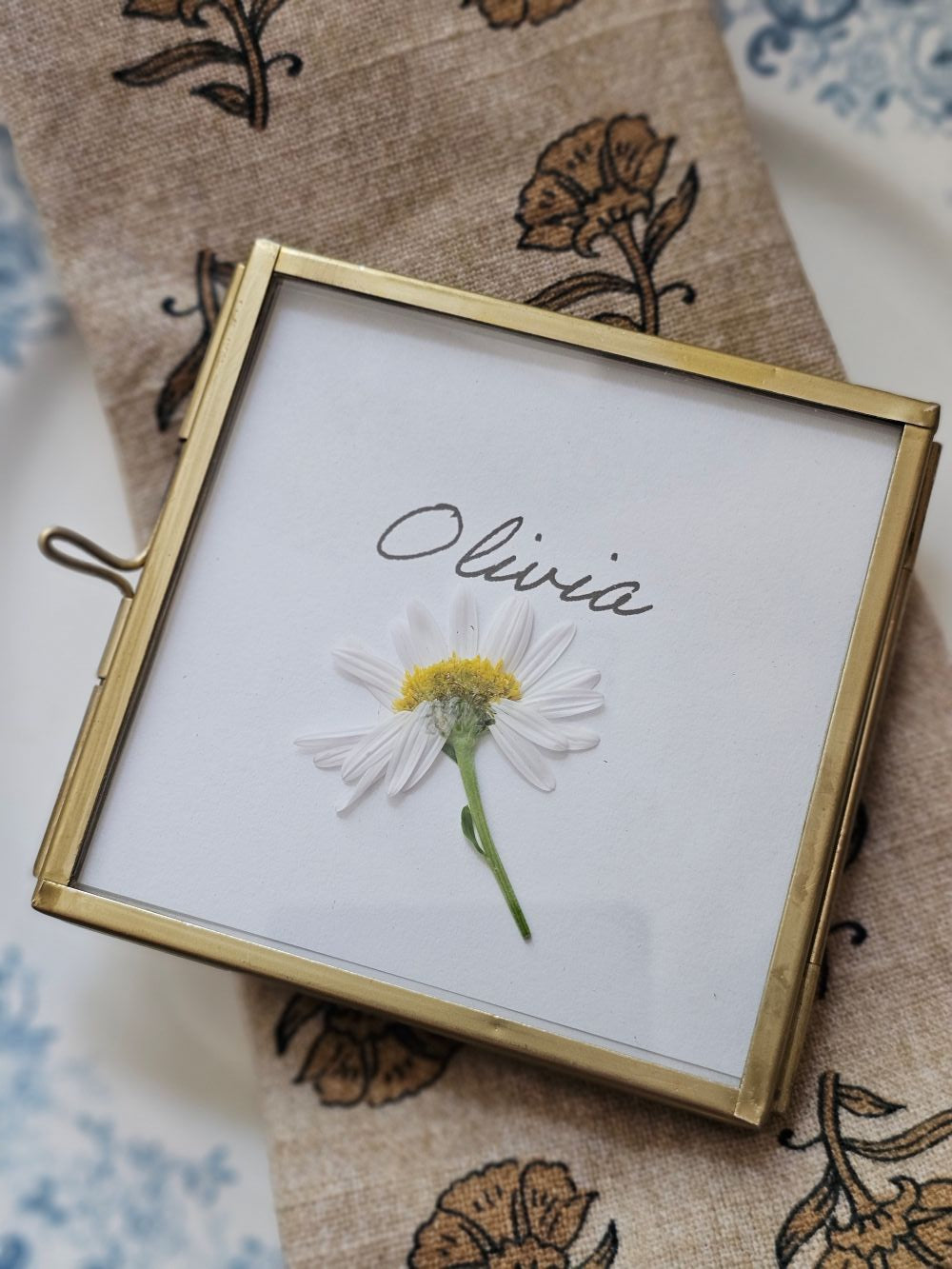 Gold and Glass Easel Picture Frame Place Card Holder Set