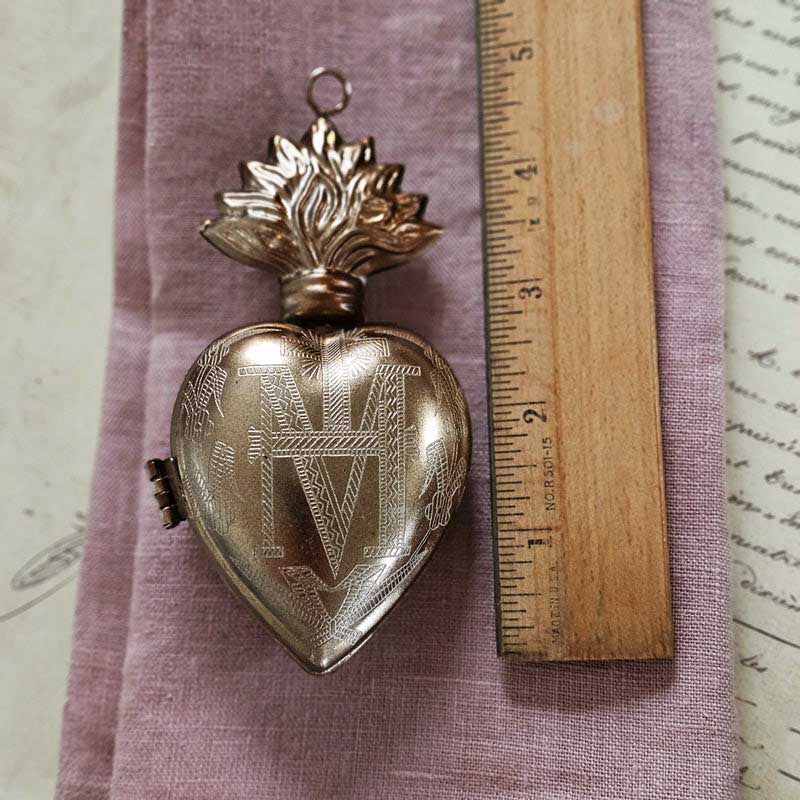 Sacred Heart Locket Box