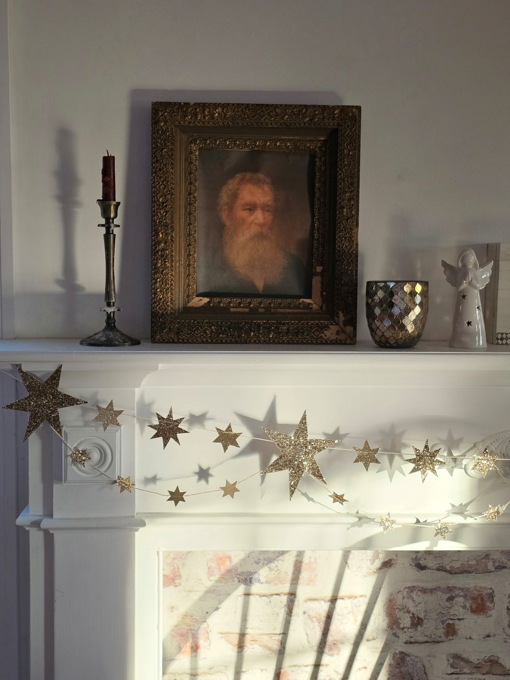 Sparkling Gold Star Banner Garland