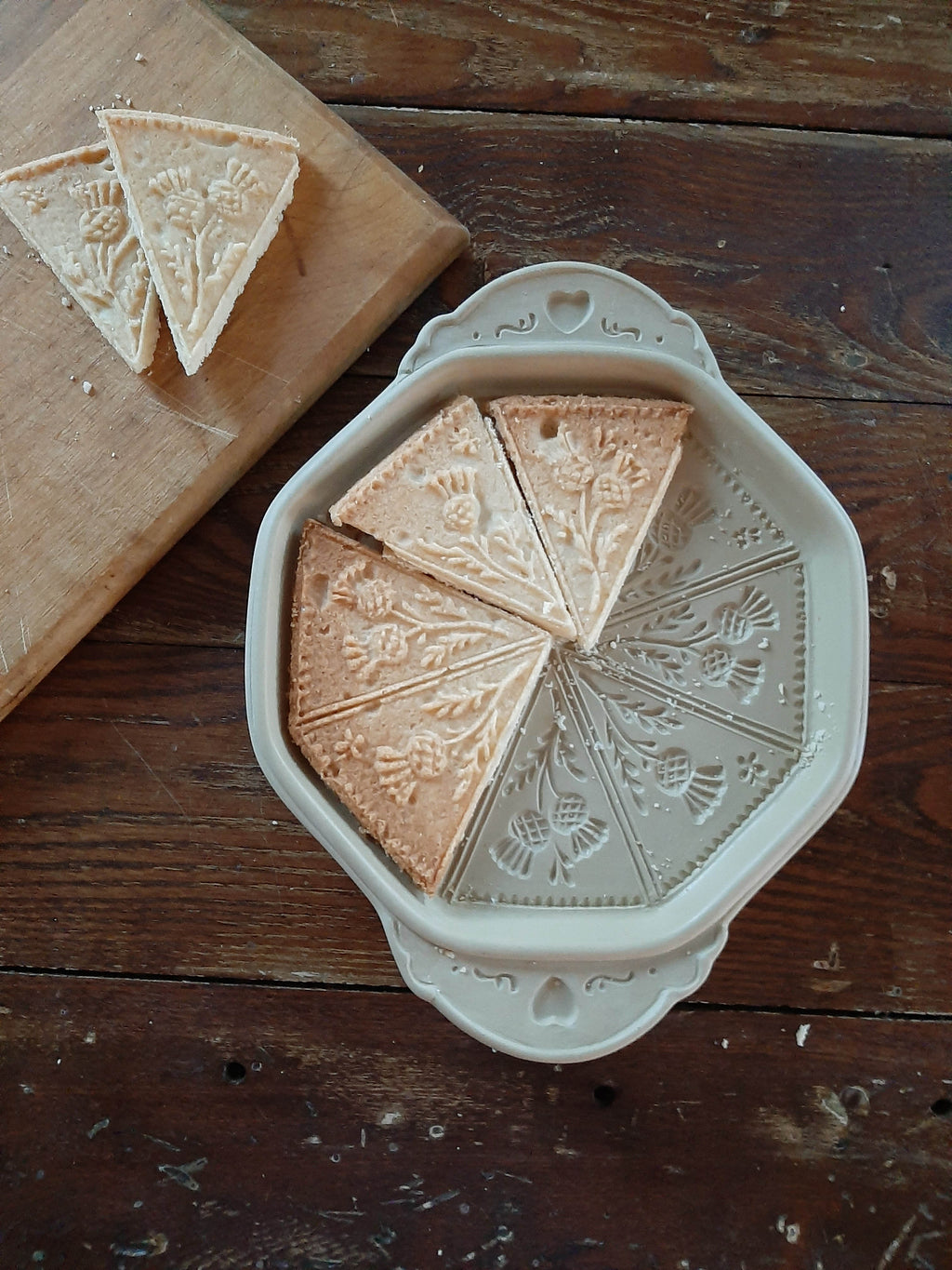 Stoneware Shortbread Pan