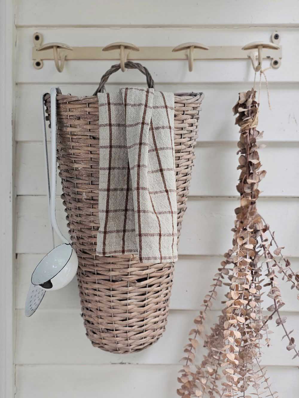 Weathered Willow Wall Basket