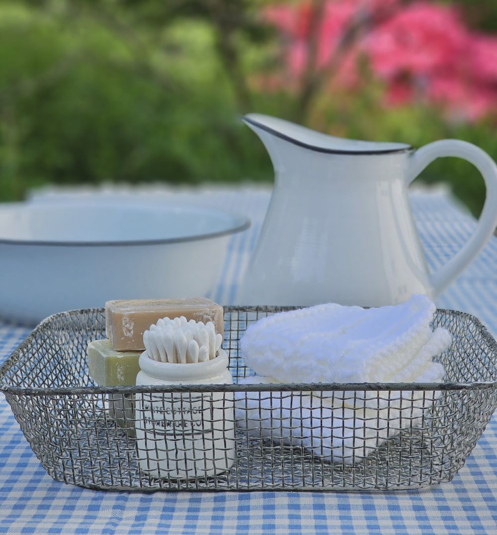 White Cottage Stoneware Jam Jar